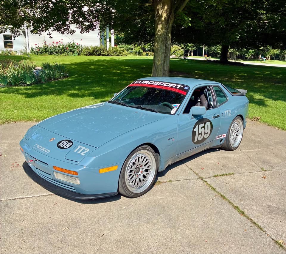 1987 Porsche 944 Turbo w/ LS2